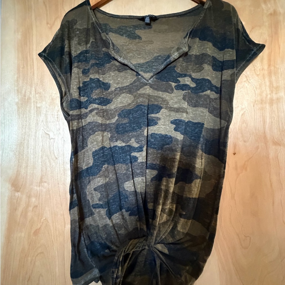 Lucky Brand Camouflage V-Neck Short Sleeve Top